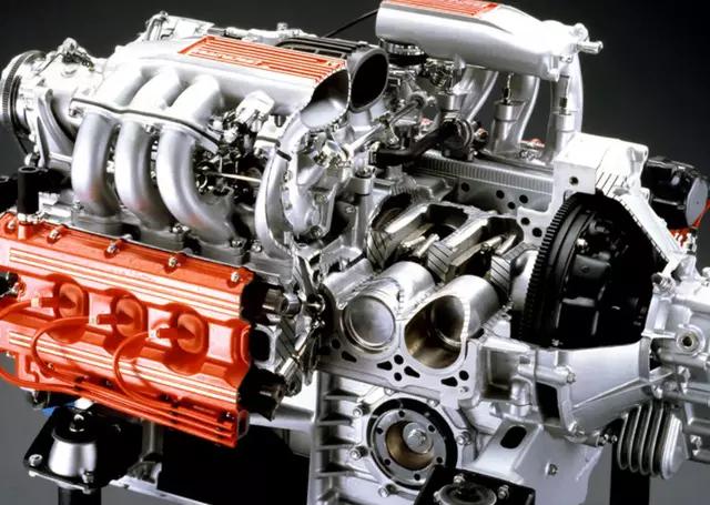 6缸2.5与4缸2.5有何区别,6缸2.5与4缸2.0t动力上有何区别