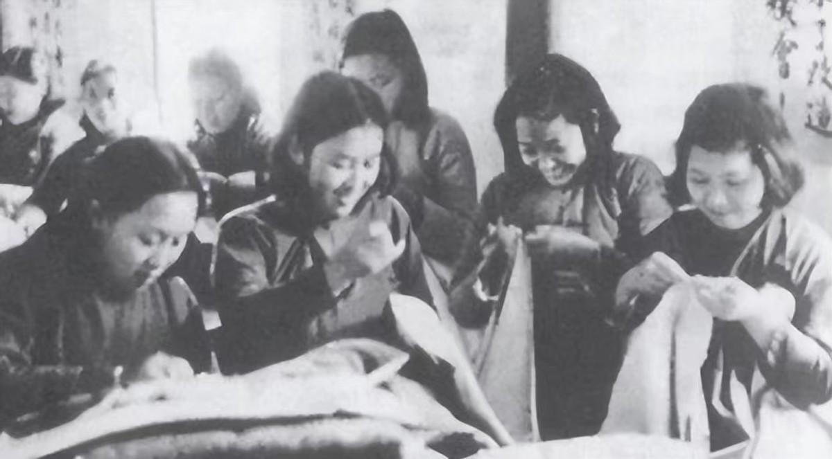 把*女妓**送到战场去蹚地雷？新中国成立后，上海10万*女妓**都去哪了？