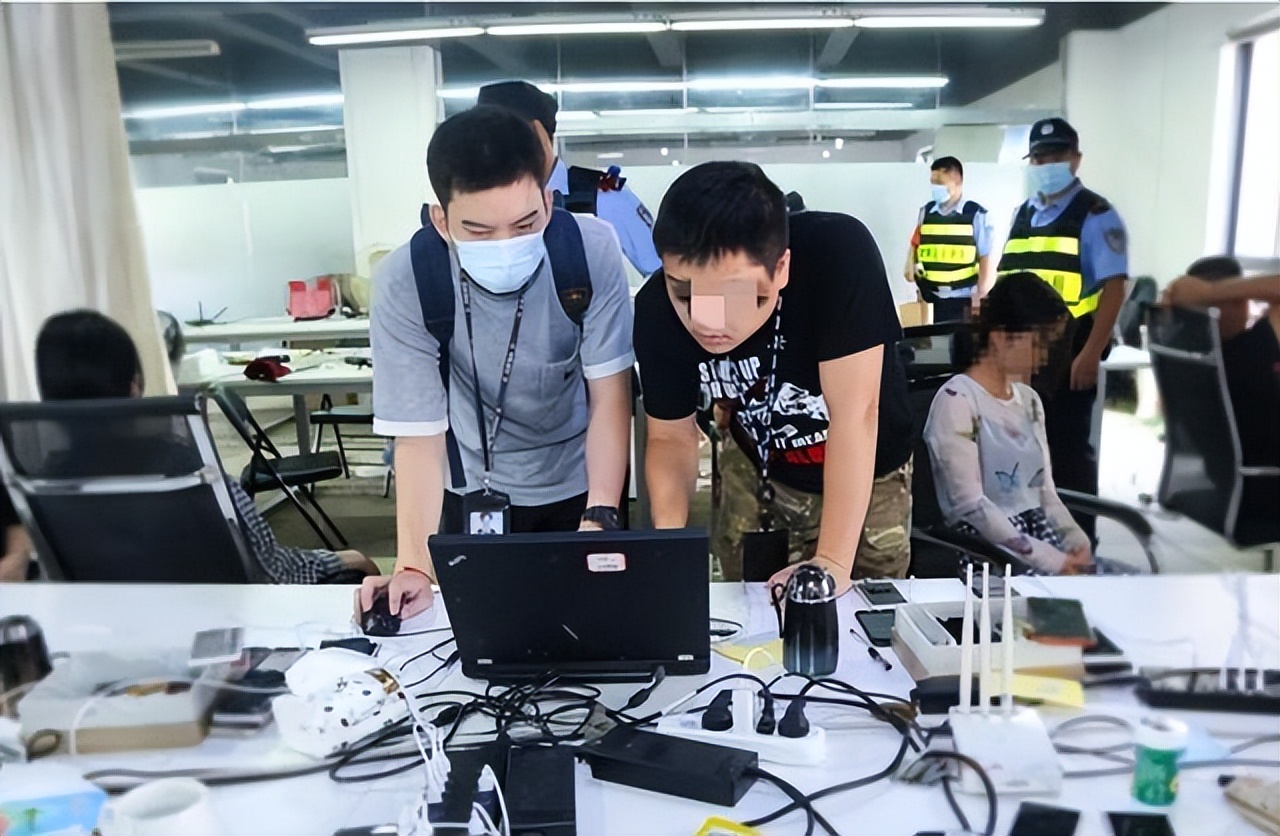 女子花了七万买内衣,女子花8万元买内衣