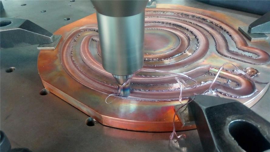 摩擦搅拌焊接钢和铝通过发泡容易拆卸和分离