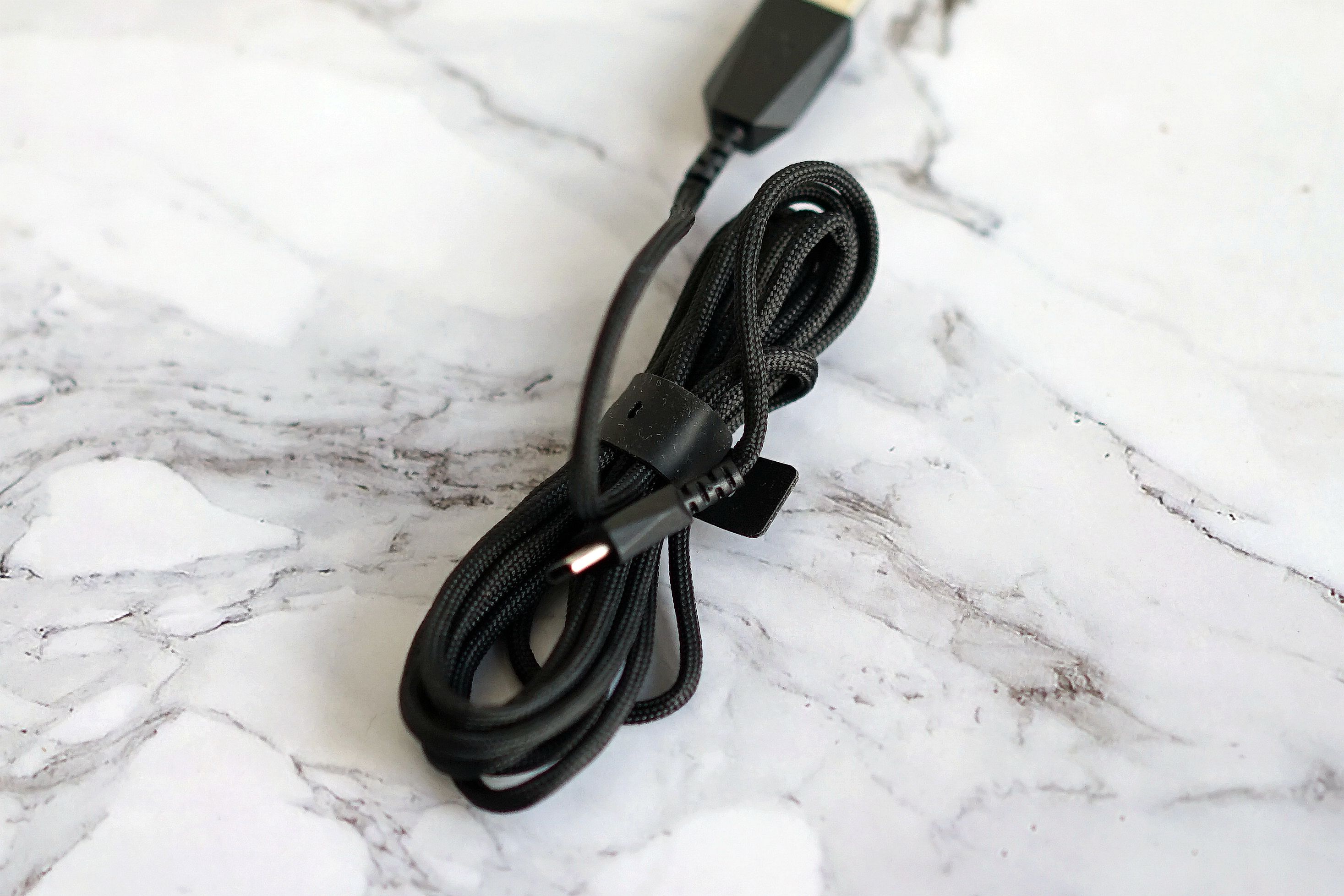 rog龙鳞鼠标对比gpw2,rog龙鳞鼠标怎么样