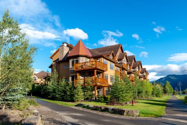 加拿大最新统计华人人数,加拿大人口数据2012-2023