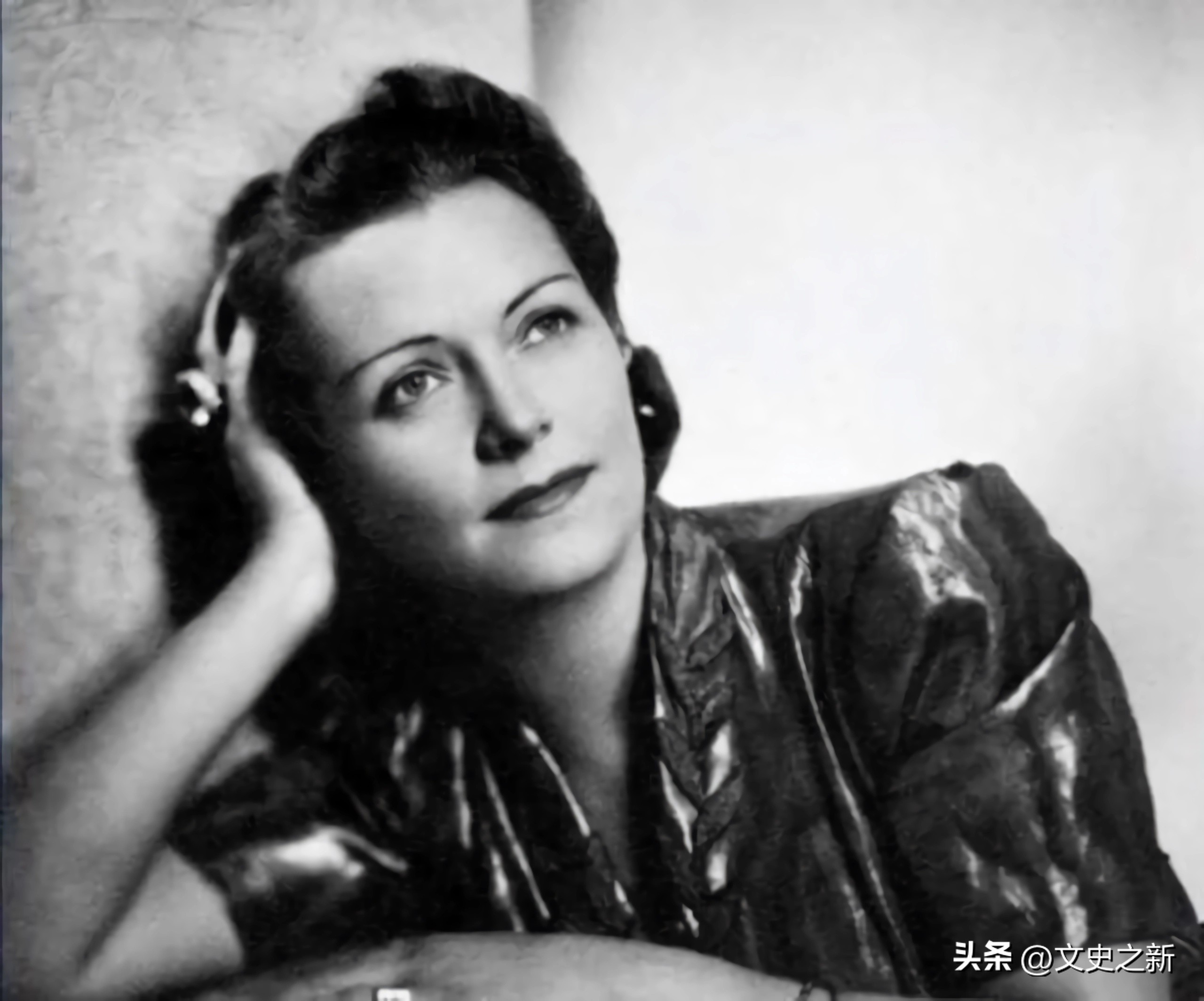 苏联美女间谍奥尔加：德国影后，*诱色**希特勒及多名手下，结局如何