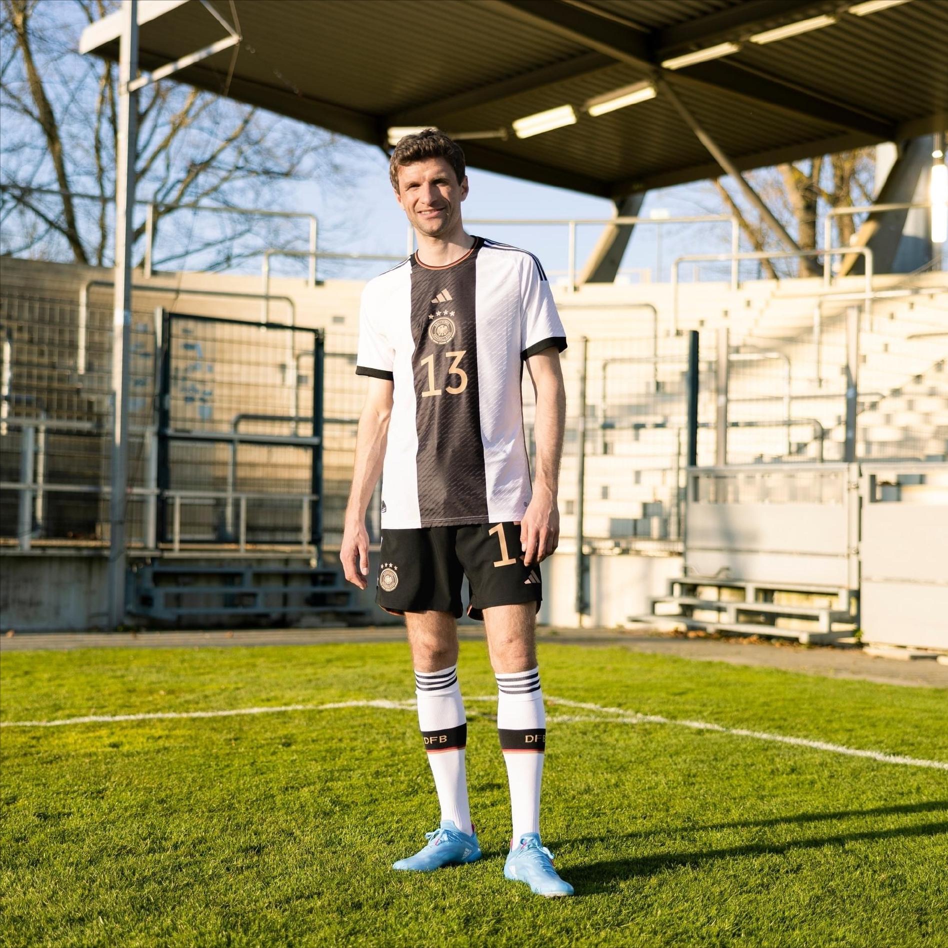 68年携手再出新力作!战车引擎轰鸣,黑白配凸显德意志王者之气