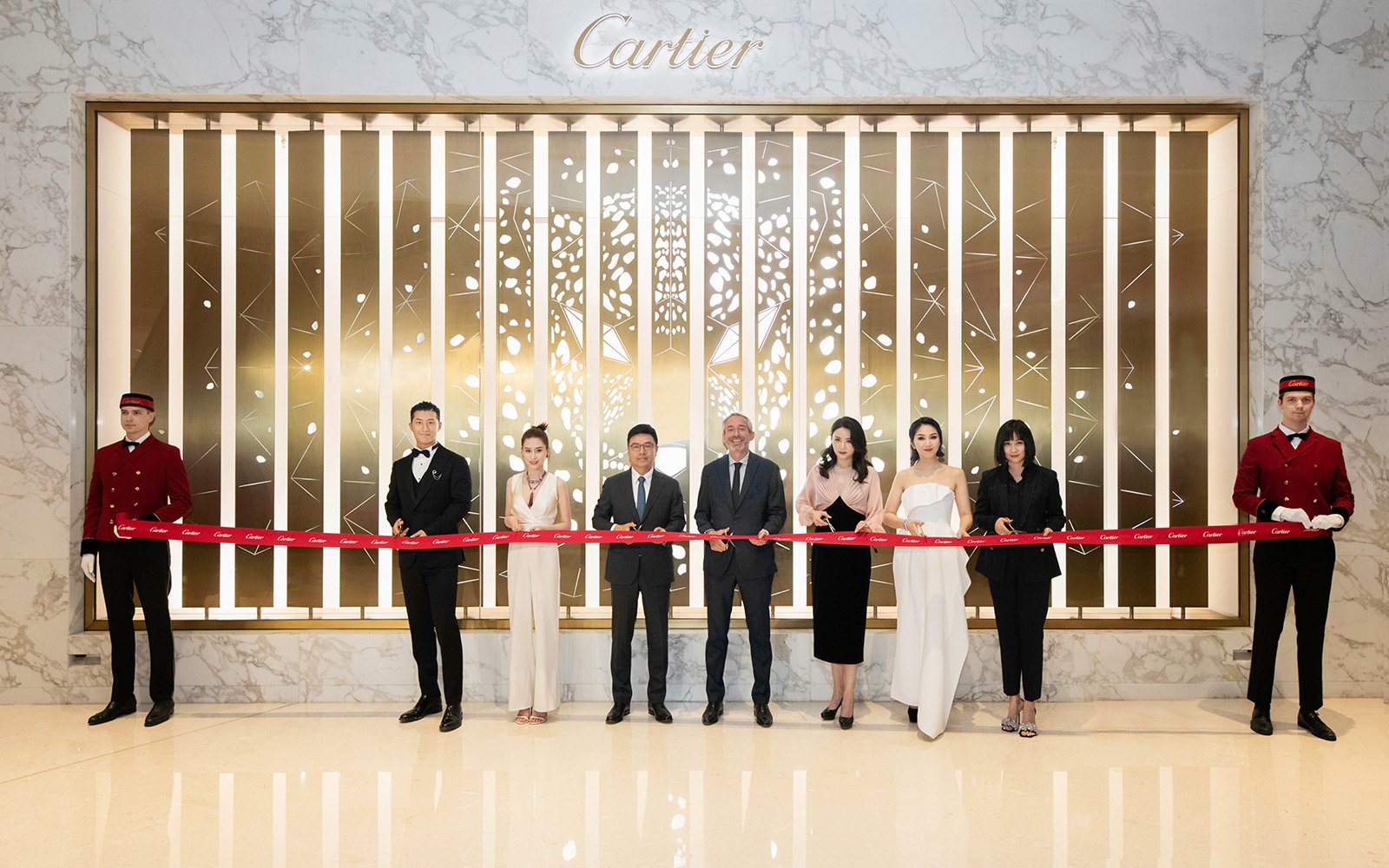 自然写意,万象焕新丨卡地亚深圳湾万象城精品店优雅启幕