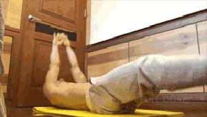 一天练出8块腹肌只需1个动作,一天就能练出腹肌马甲线的动作