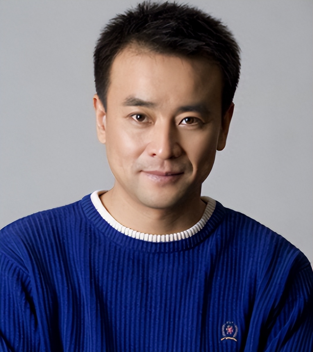 罗刚郝蕾近期视频,罗刚郝蕾全家