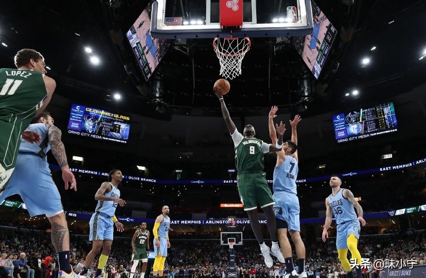 米德尔顿5年7000万续约雄鹿,雄鹿队的米德尔顿明天能不能打