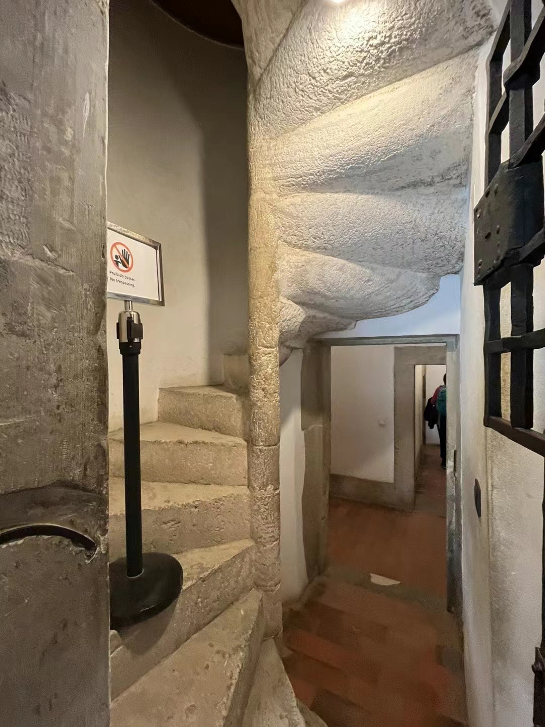 彩色旅图·西欧纪行｜上海女店主葡萄牙闹市租三层楼，月租才750欧