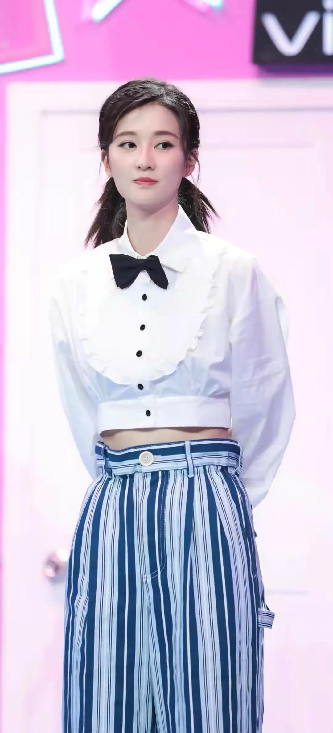 涔旀楂樻竻鍐欑湡鍥鹃泦,涔旀娓呮柊鐧借鍐欑湡