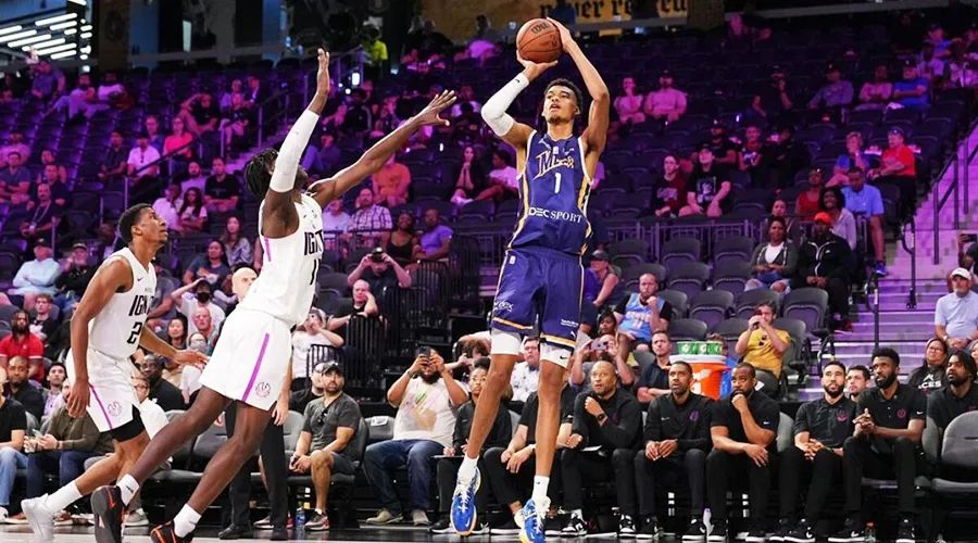 nba为文班亚马摆烂的球队原因,文班亚马会不会打得过乔丹