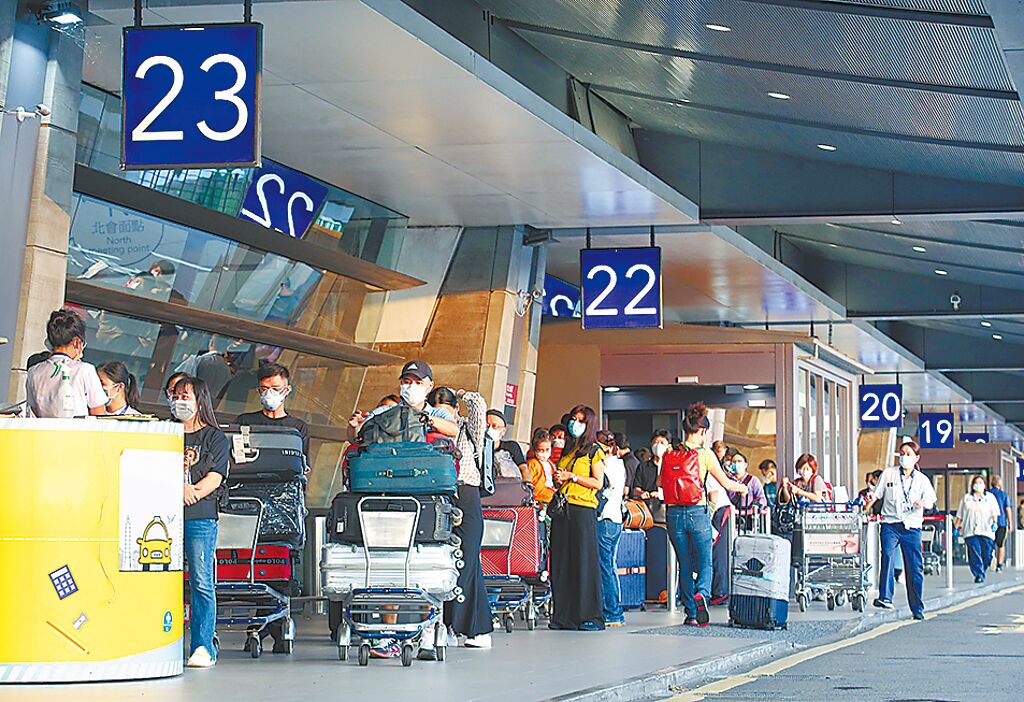 *进党民**死活不开放大陆赴台游客？为做“大内宣”，无所不用其极