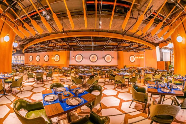 珠海长隆飞船酒店！海洋王国无限畅玩+畅游28楼绝美无边际泳池