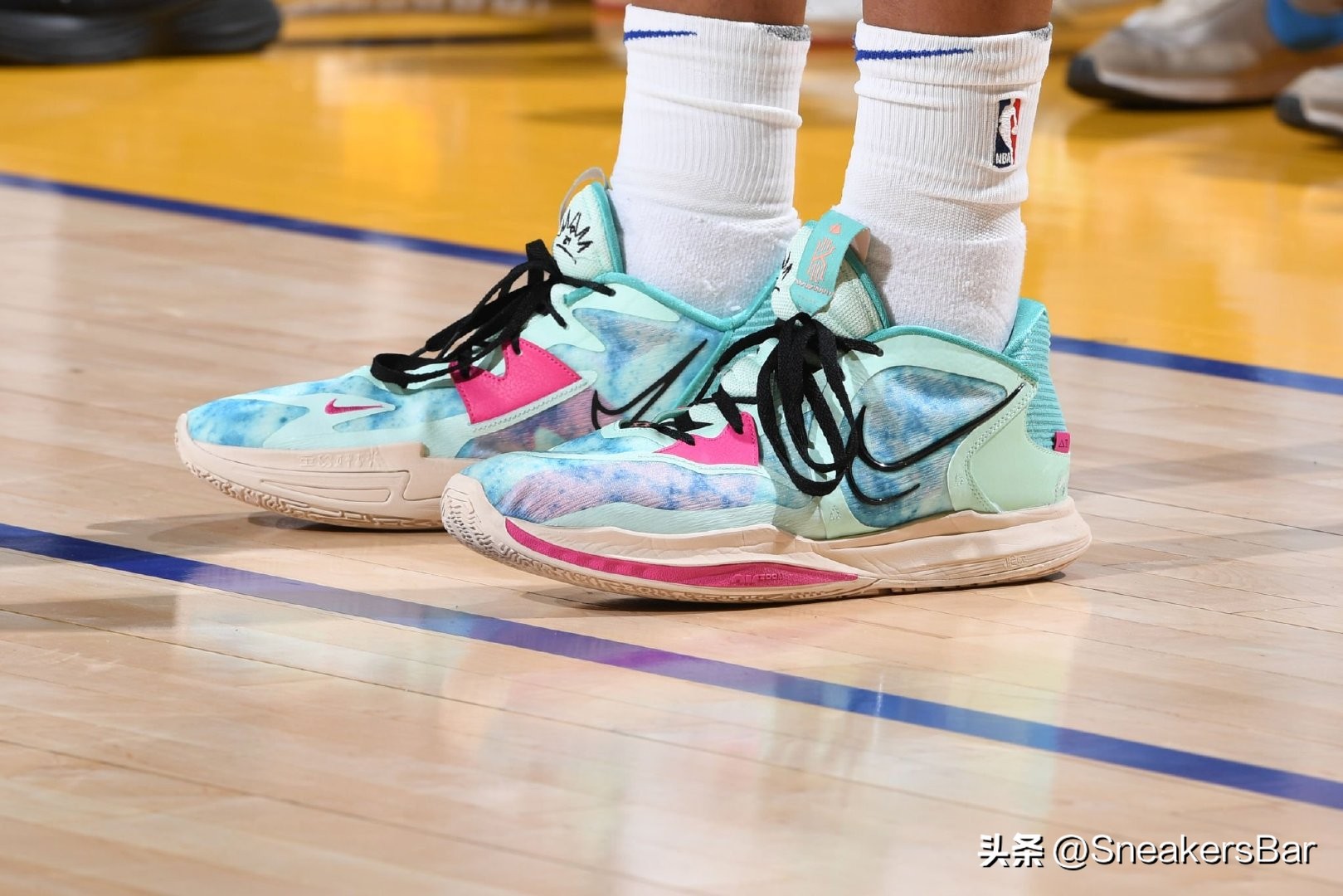 nba球星上脚的国产球鞋,nba球星球鞋每日上脚adidas