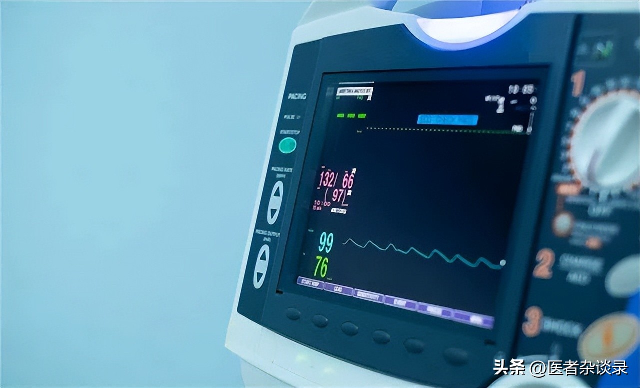 男子因腰痛入院,男子受伤住院