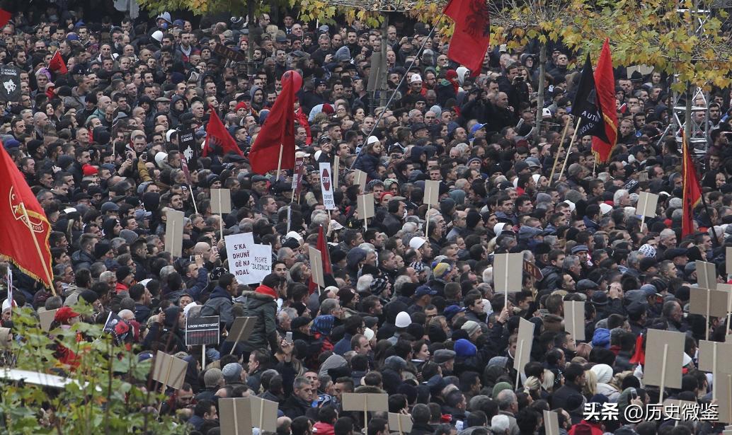 科索沃激化局势,武契奇部署部队应对科索沃