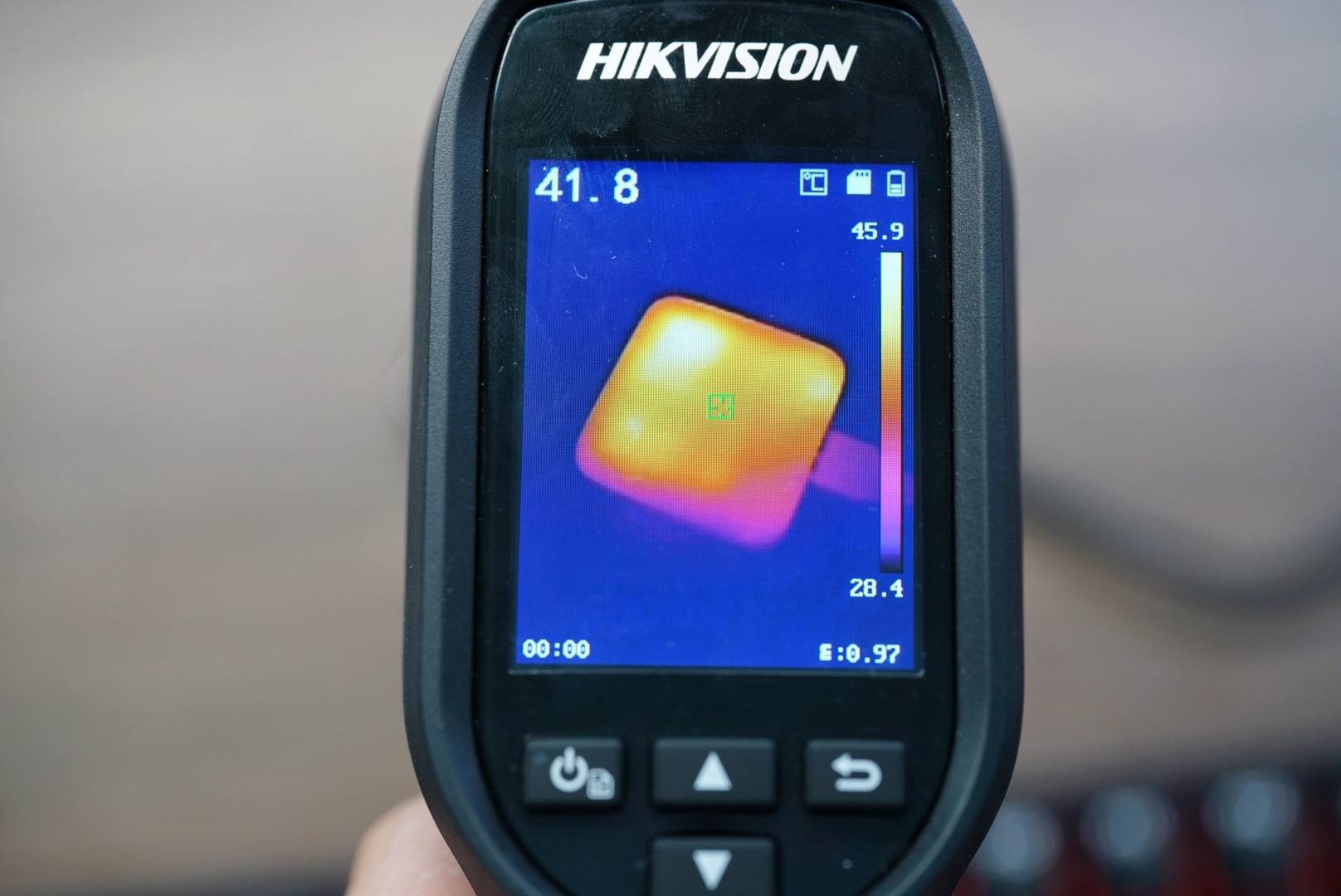 西数新元素固态硬盘拆解,超便携移动硬盘