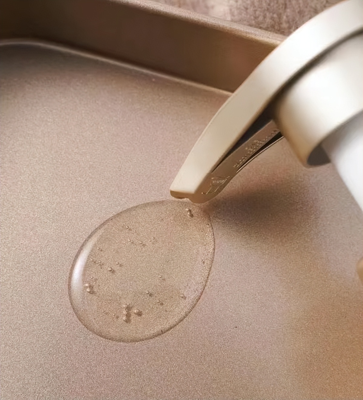 什么洗发水好用不油腻不脱发留香,不同发质洗发水推荐男生