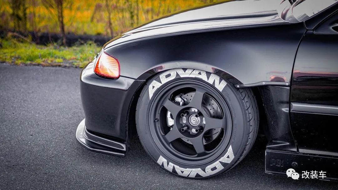 战斗范儿拉满的黑武士本田飞度GE和思域EG,兼顾素雅和张狂