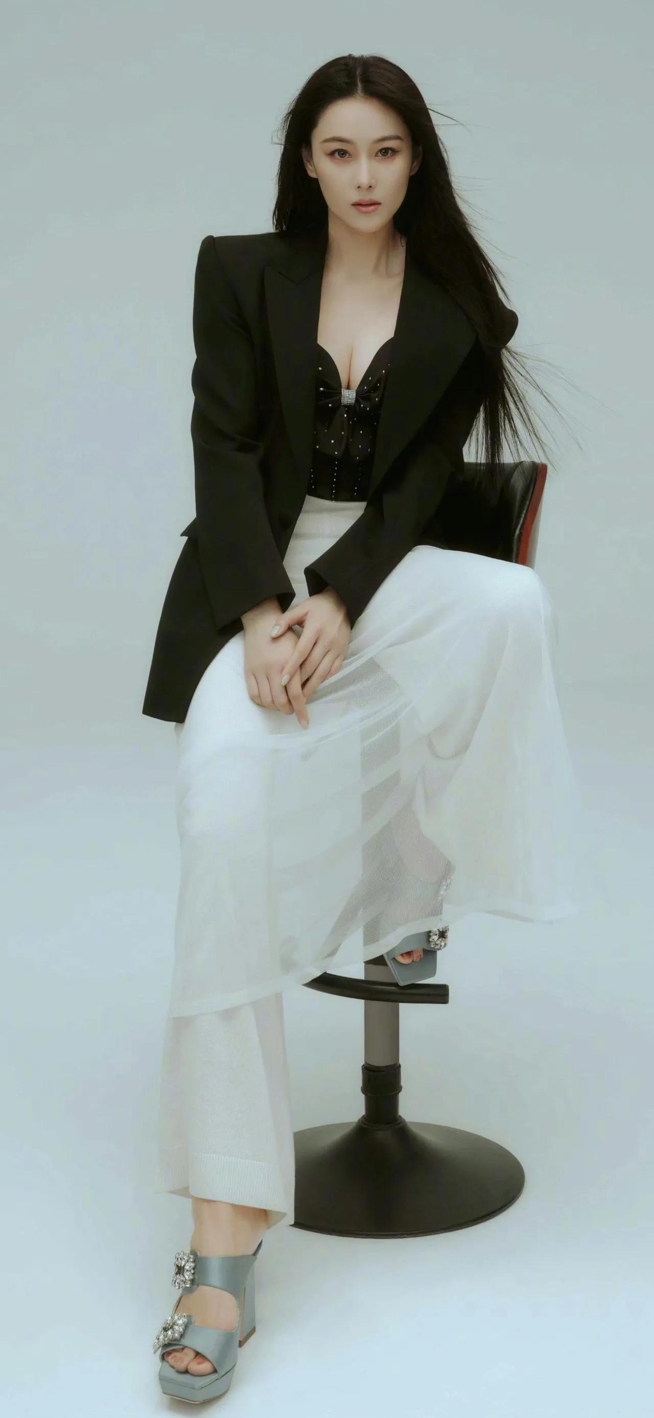 铜雀台张馨予手机壁纸,张馨予惊艳的照片全面屏壁纸