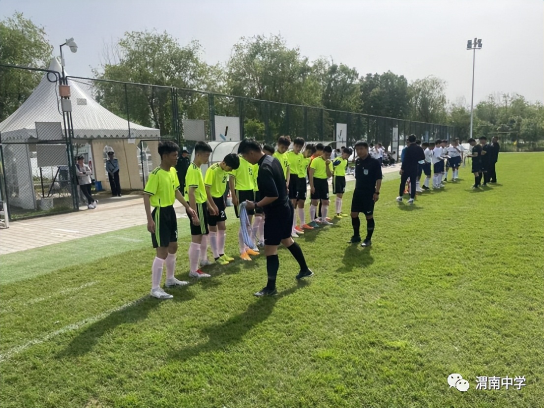 足球社团活动照片,渭南中学舞蹈社