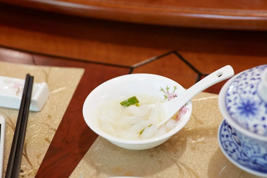 吃到嗓子眼的牛肉面,吃到嗓子眼的榴莲自助