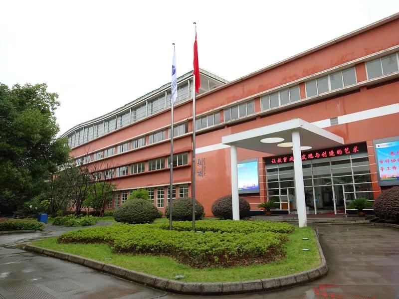 苏州大市四星高*特中**色班介绍！考上这些班等于一只脚迈进大学门