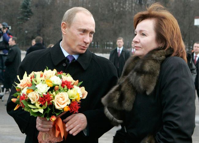 前“第一夫人”柳德米拉：不爱总统爱平民，与普京离婚再嫁小鲜肉