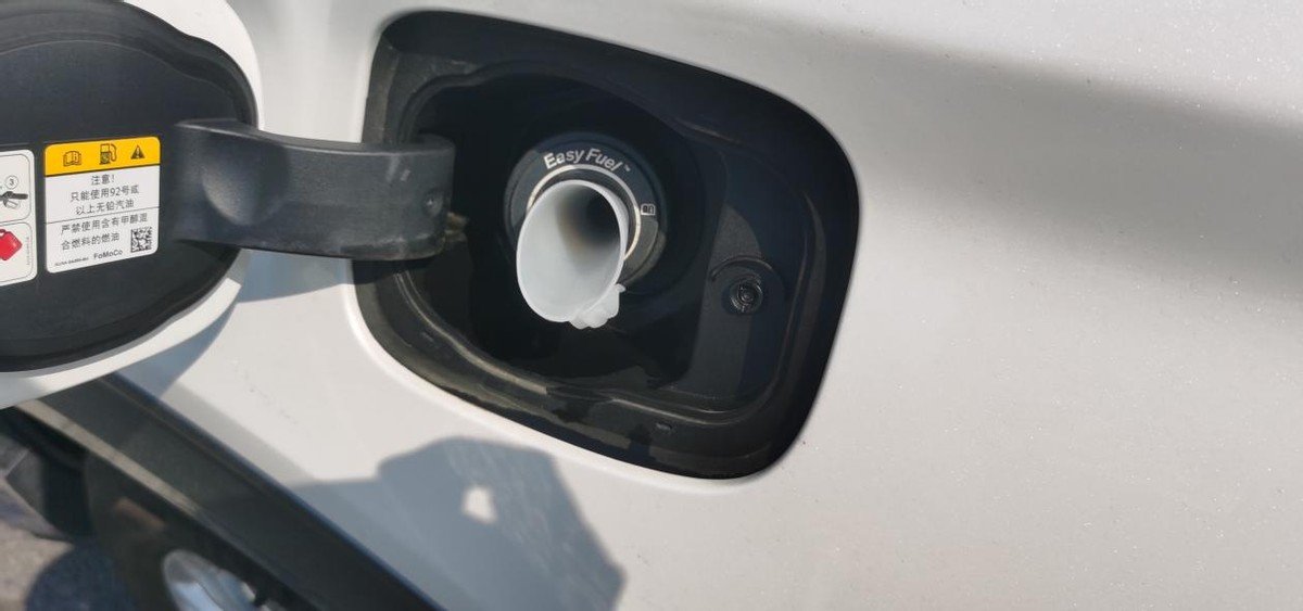 探险者加燃油宝,福特探险者加油漏斗