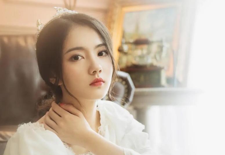 外阴有一根白毛是怎么回事,外阴有根白毛是怎么回事