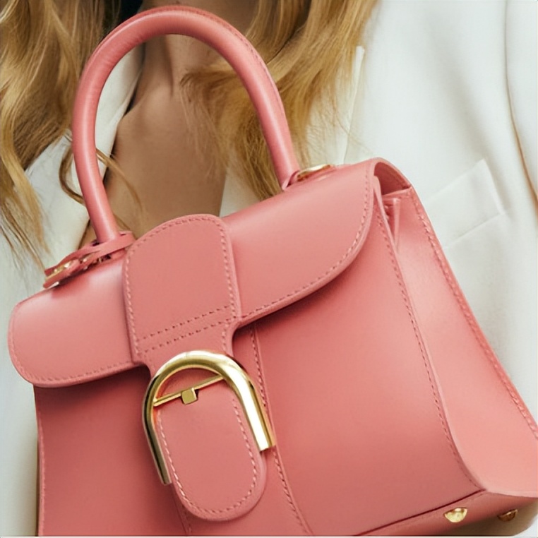 chanel哪些款式包包值得买,chanel包包最值得买