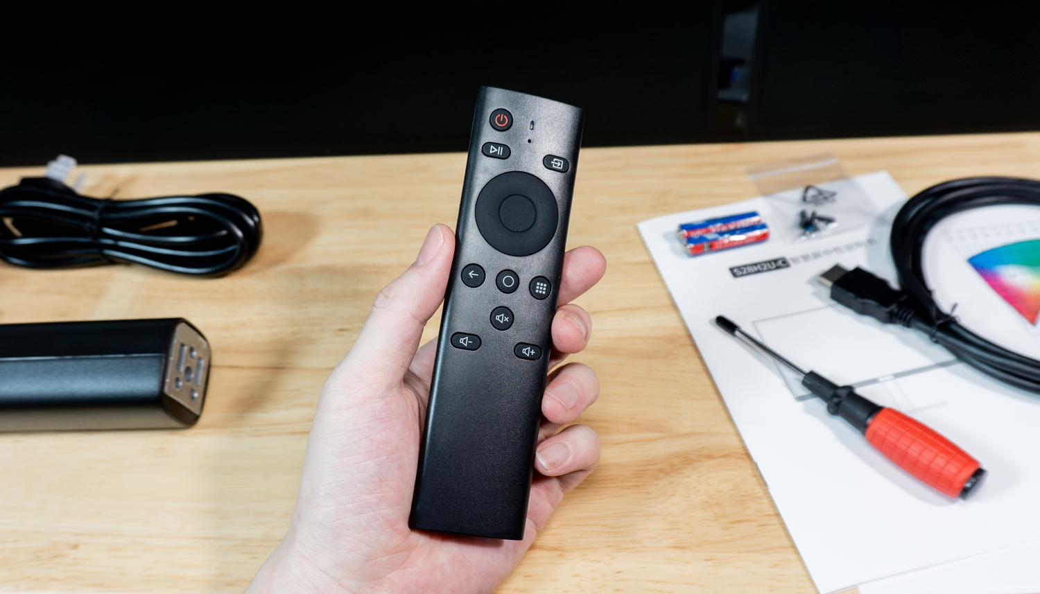 如何轻松实现追剧+游戏需求？元创师,icustom4K智慧显示器H28