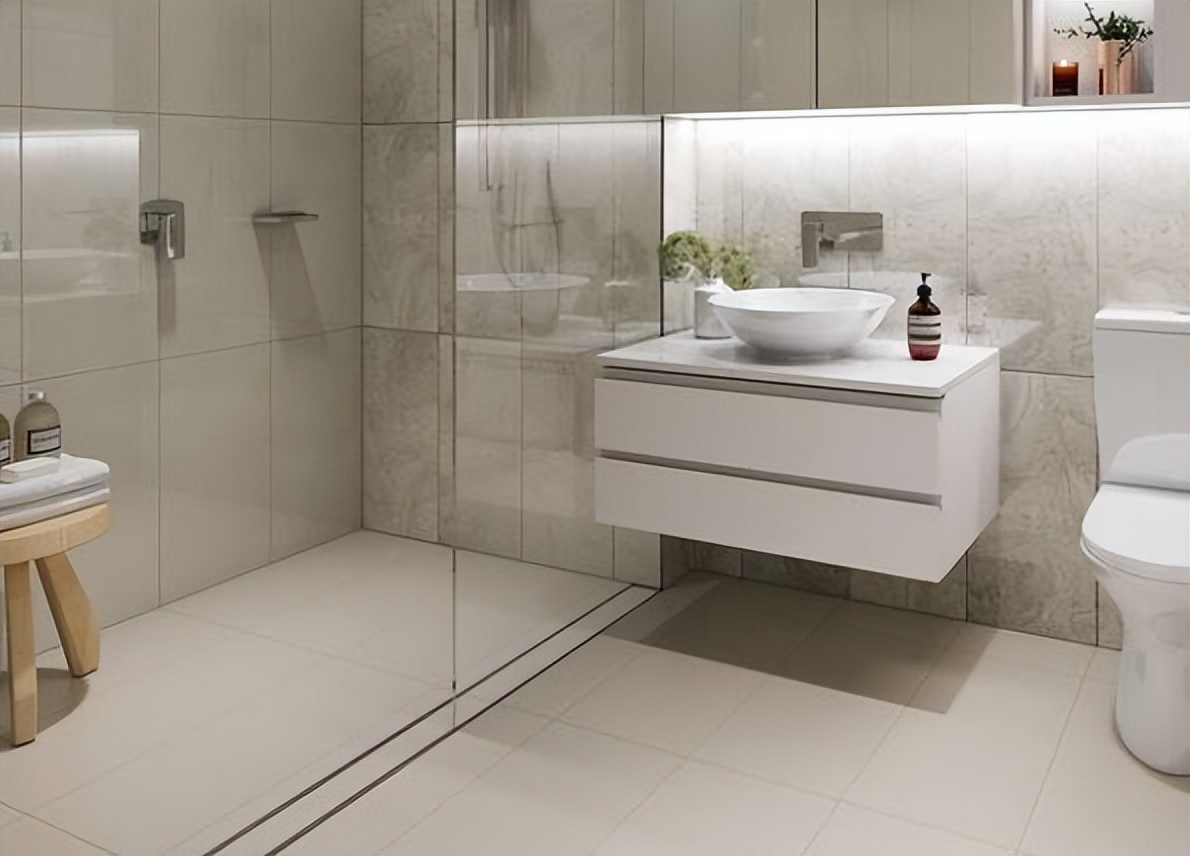 马桶四周漏水用什么胶能快干,卫生间马桶底部漏水解决办法