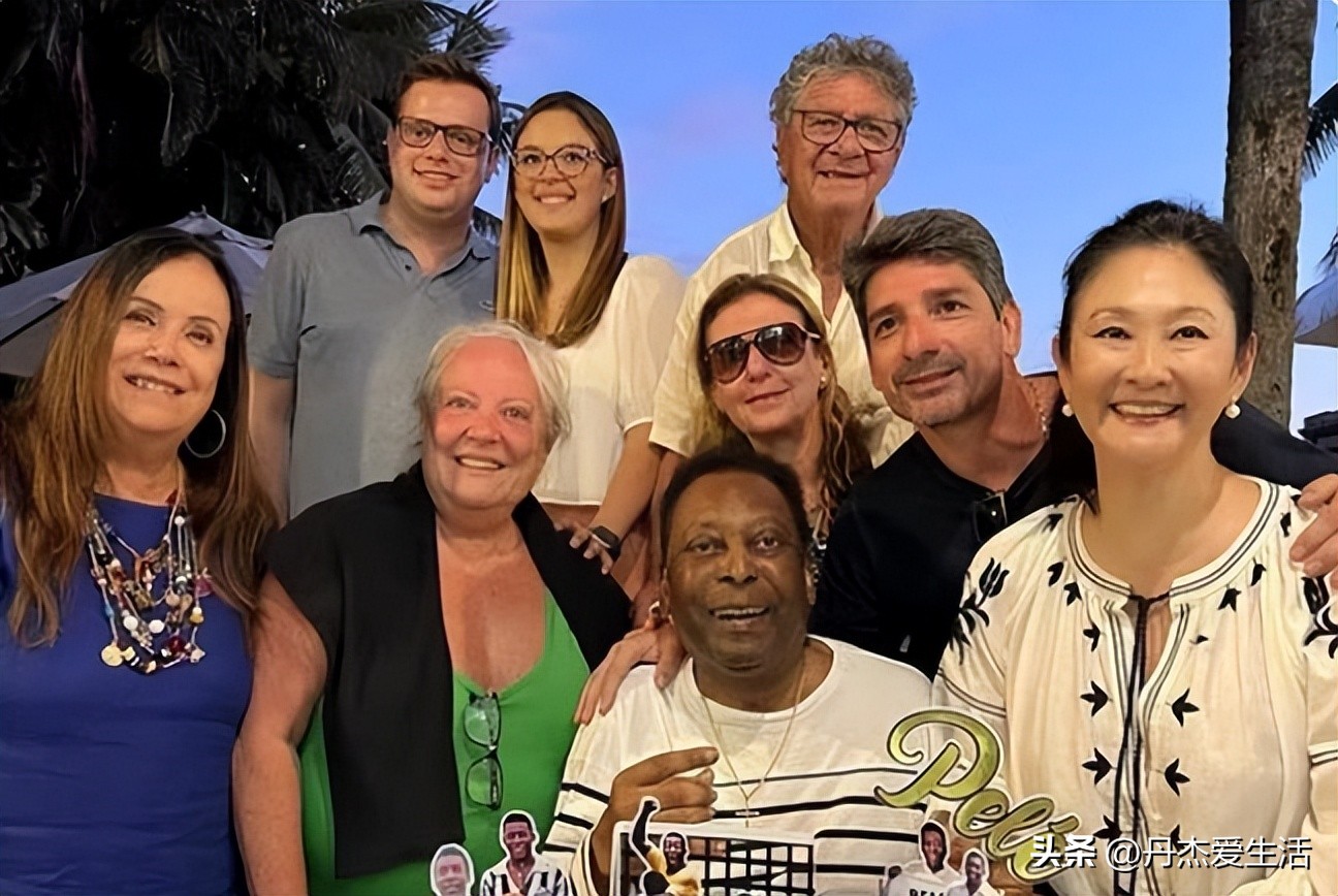 球王贝利的传奇一生完整版,球王贝利曾效力球队