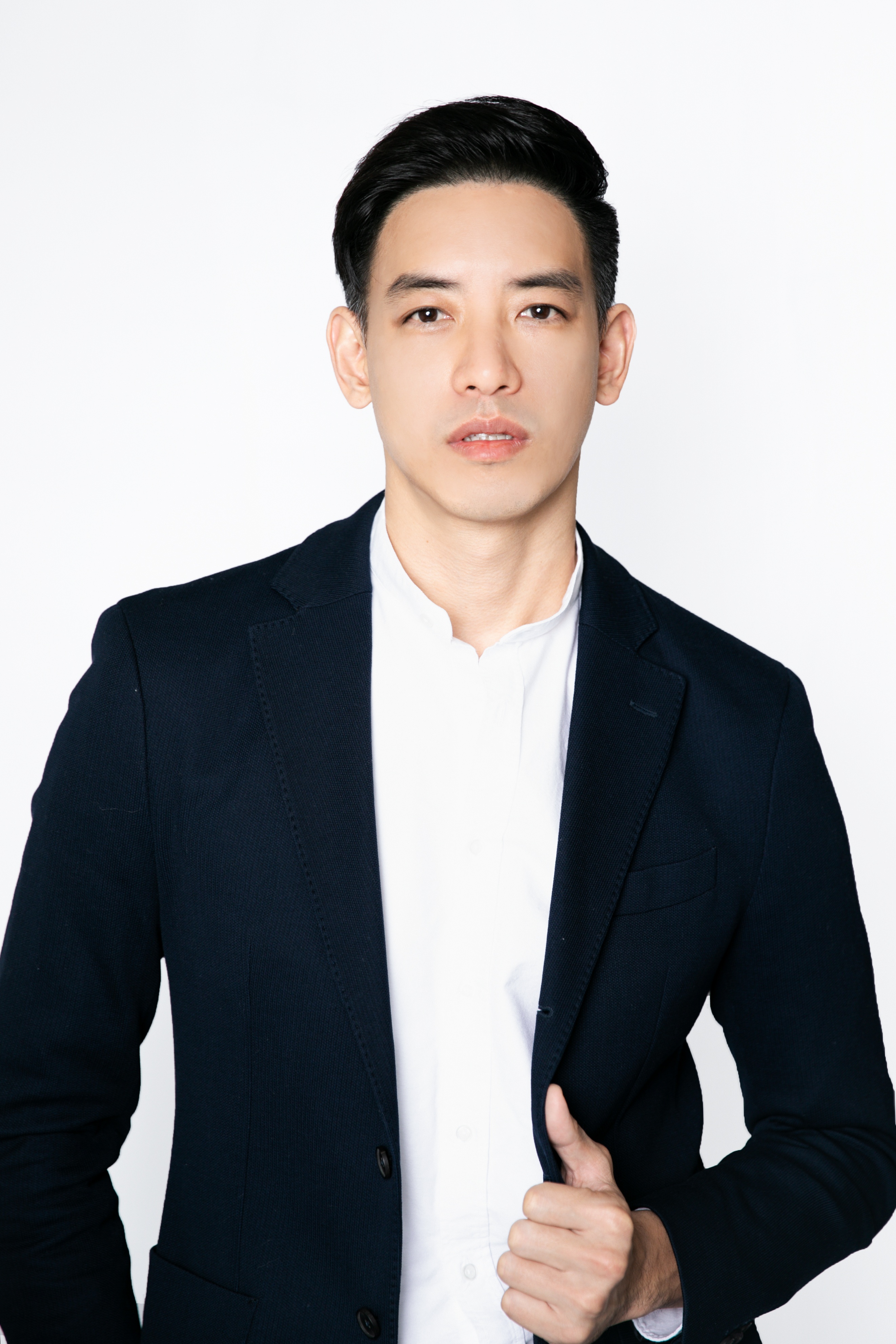 黄柏钧写真图片,演员黄柏钧出生地