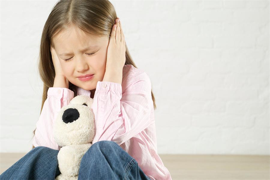 嫌弃爸爸自行车接送，孩子的虚荣心，到底有多膨胀？