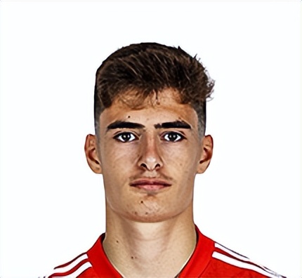 每日足坛新闻播报,足球每日转会快报最新