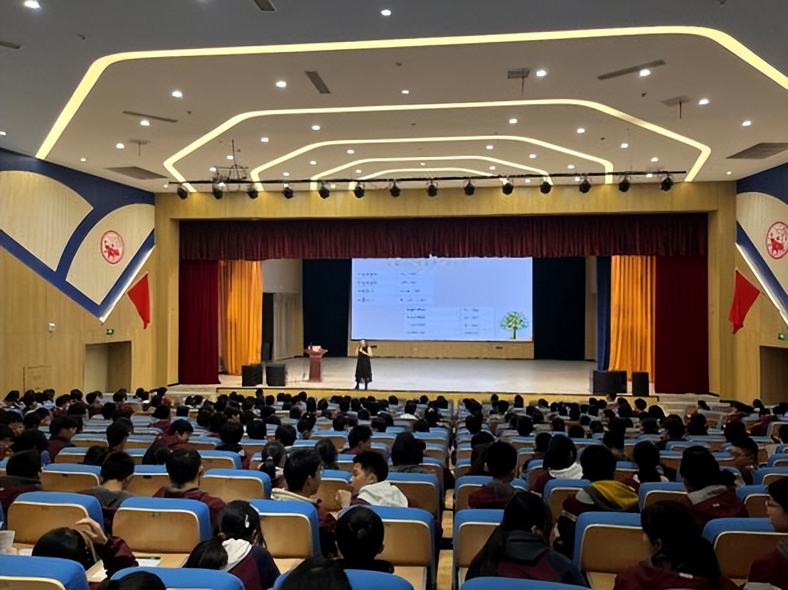 86812355，为青少年解开“心结”