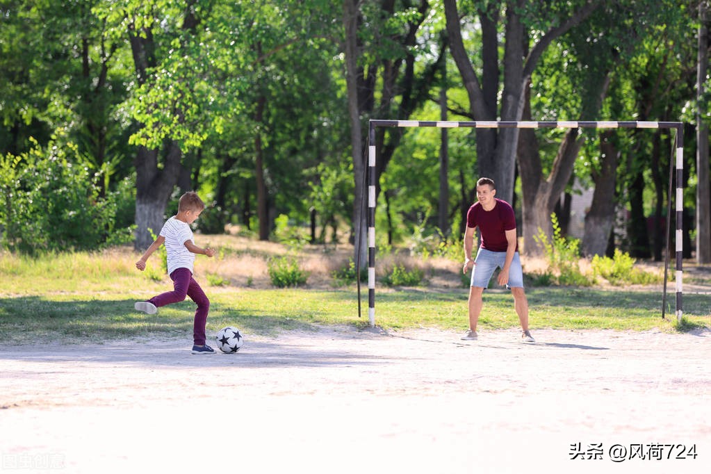 抄书赚收益第91天，在阿迪达斯鞋里的外公