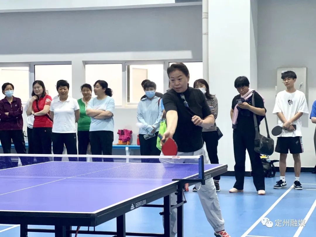 乒乓球比赛激烈场面的片段,乒乓球十一比0场面