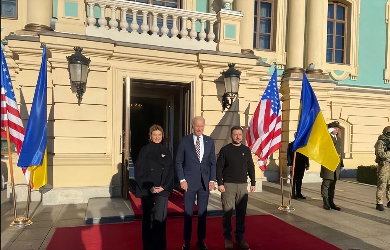 俄媒报道拜登访问乌克兰,拜登对俄乌冲突最新态度