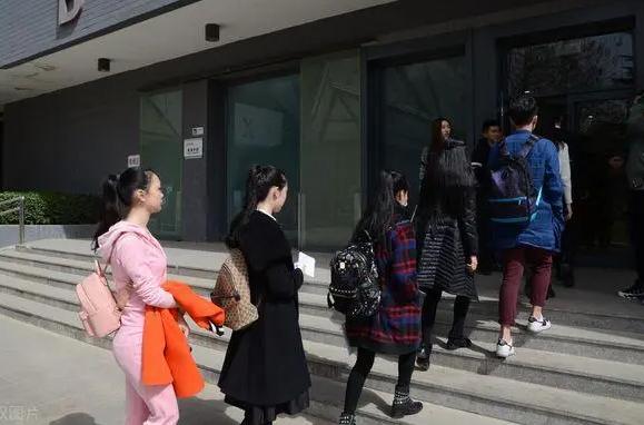 考研复试给导师发邮件怎么说话,考研复试怎么回复老师的邮件