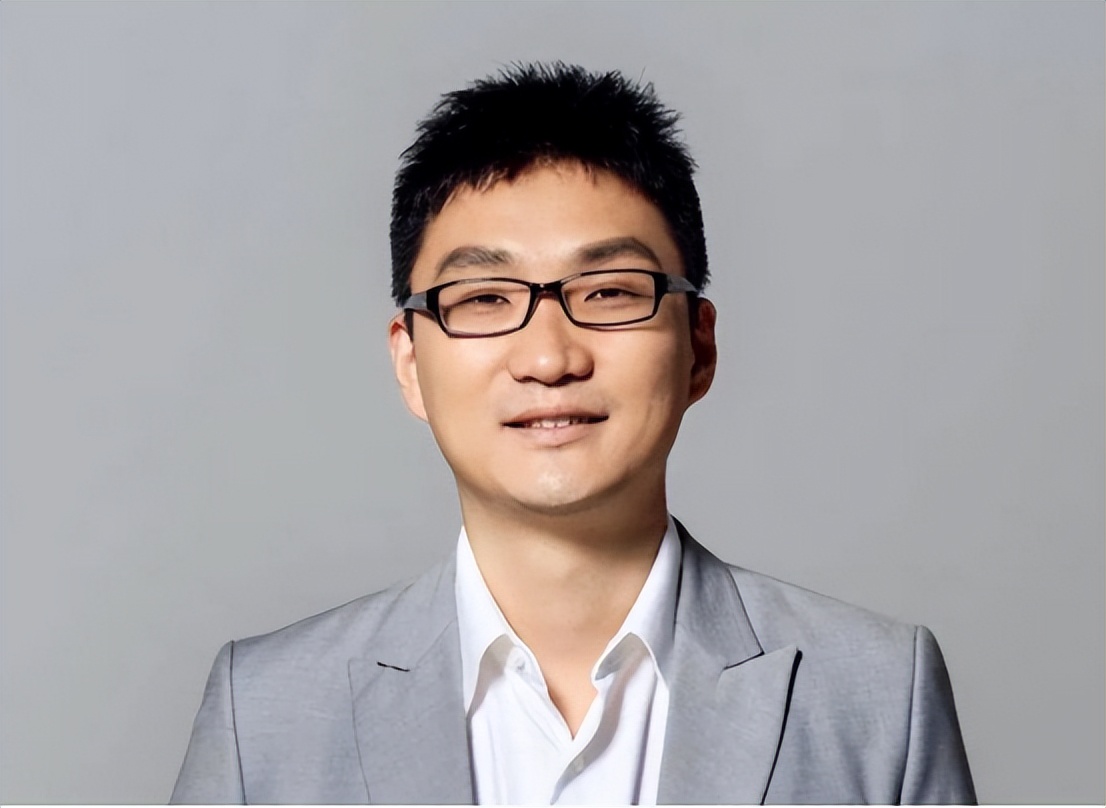 黄峥拼多多靠什么赚4500亿,拼多多黄峥曾经是马云的手下吗