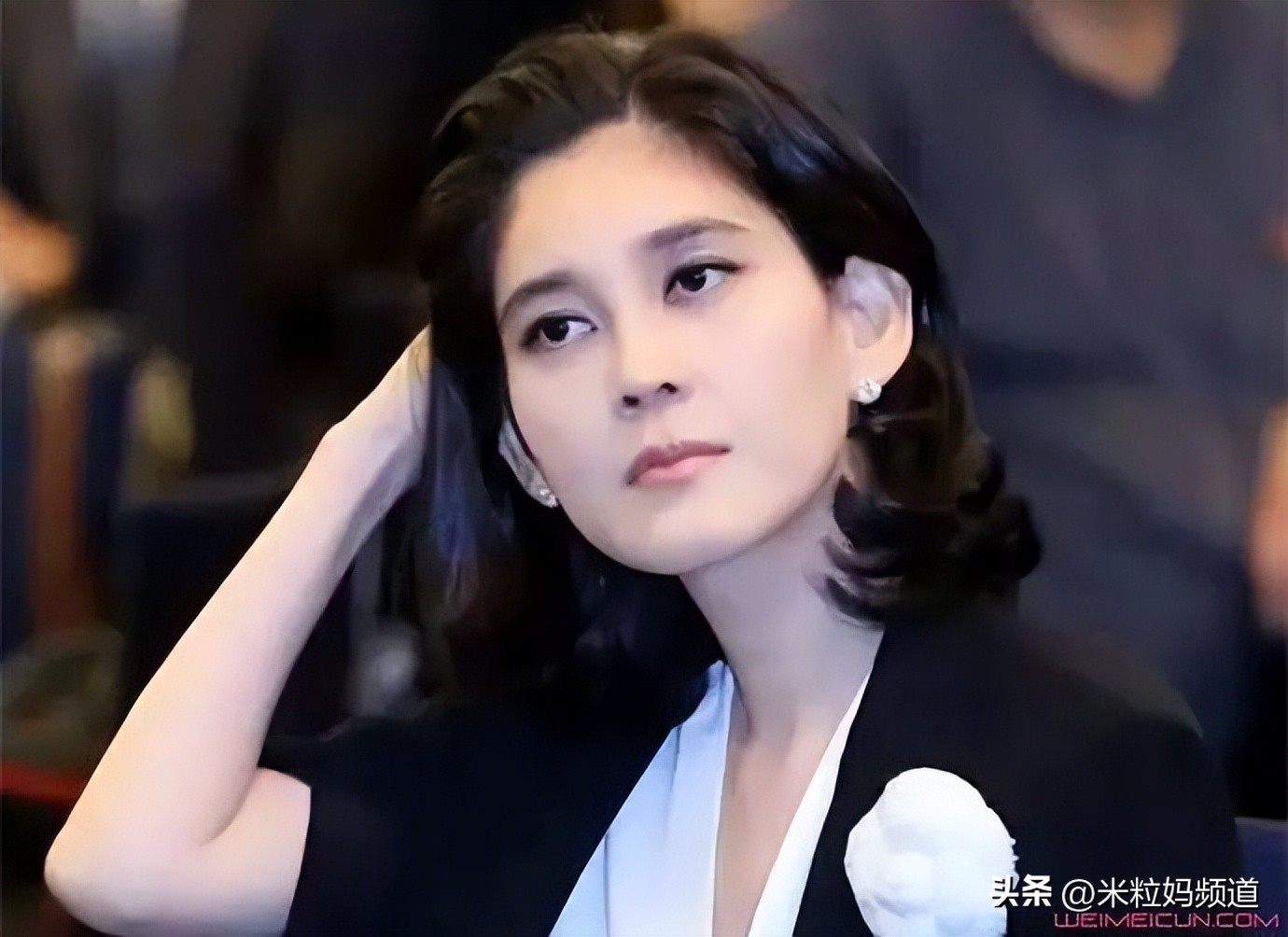 三星太子爷出狱后终于上位，10年来他在和哪些“致命女人”周旋？