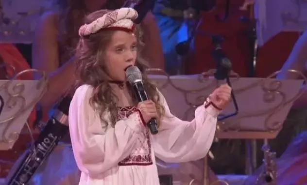 荷兰小天使mira,荷兰女孩阿米拉天籁之声