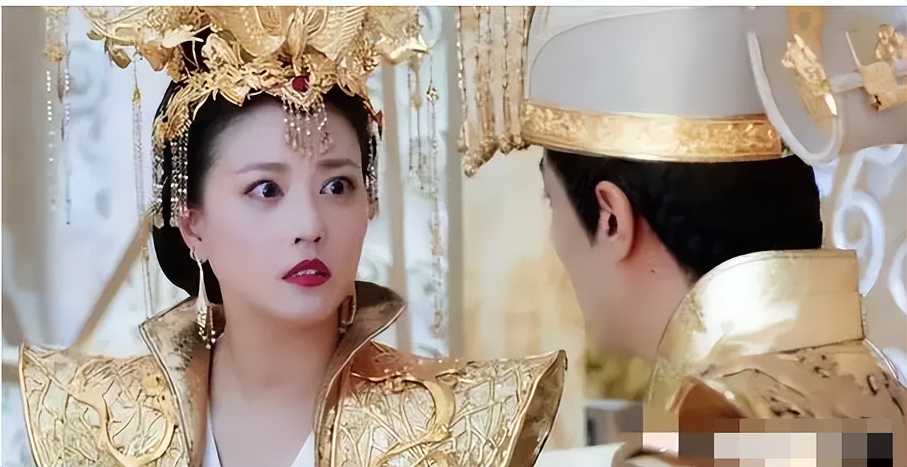 同样都是“凸嘴”，为什么有人风情万种，有人一股土味？答案在这