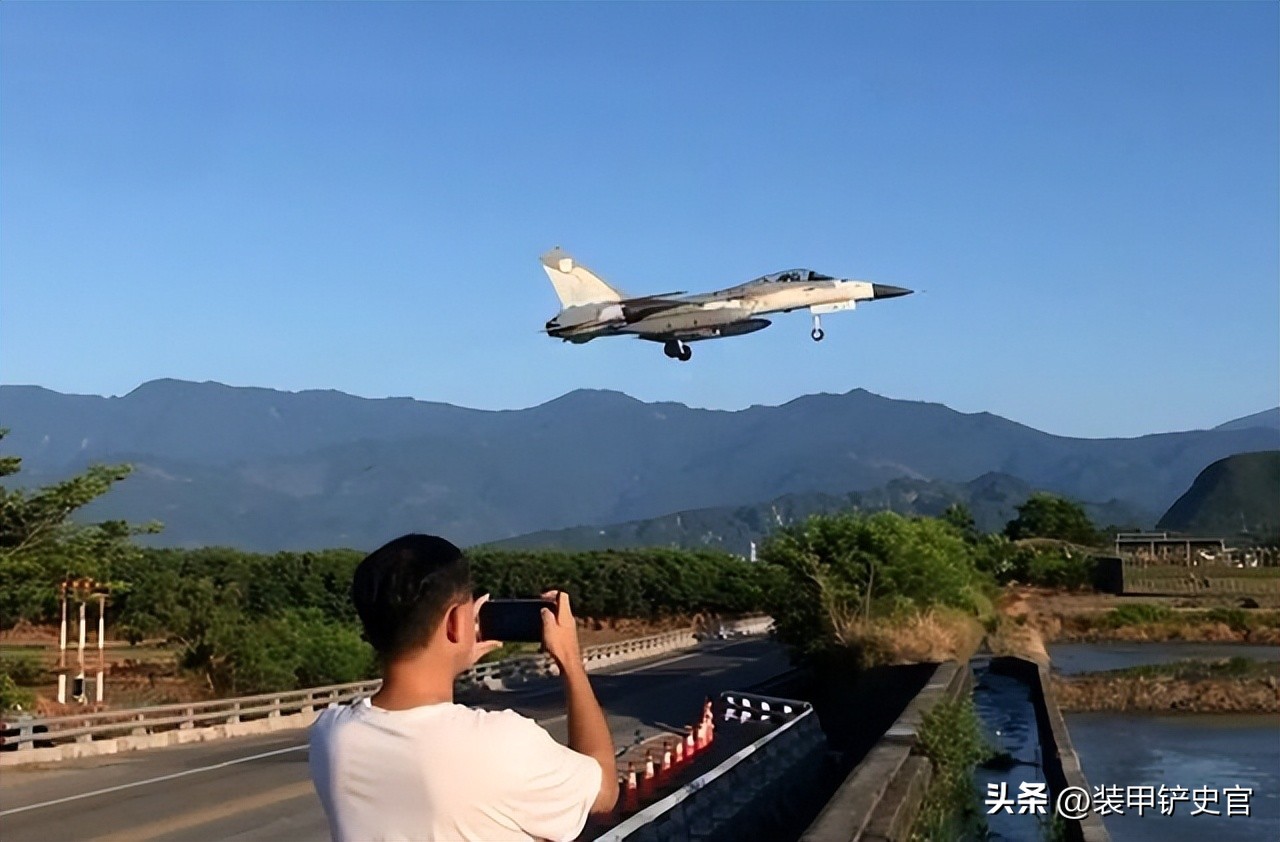 台军反击作战演习很壮观,台军演习反制战机