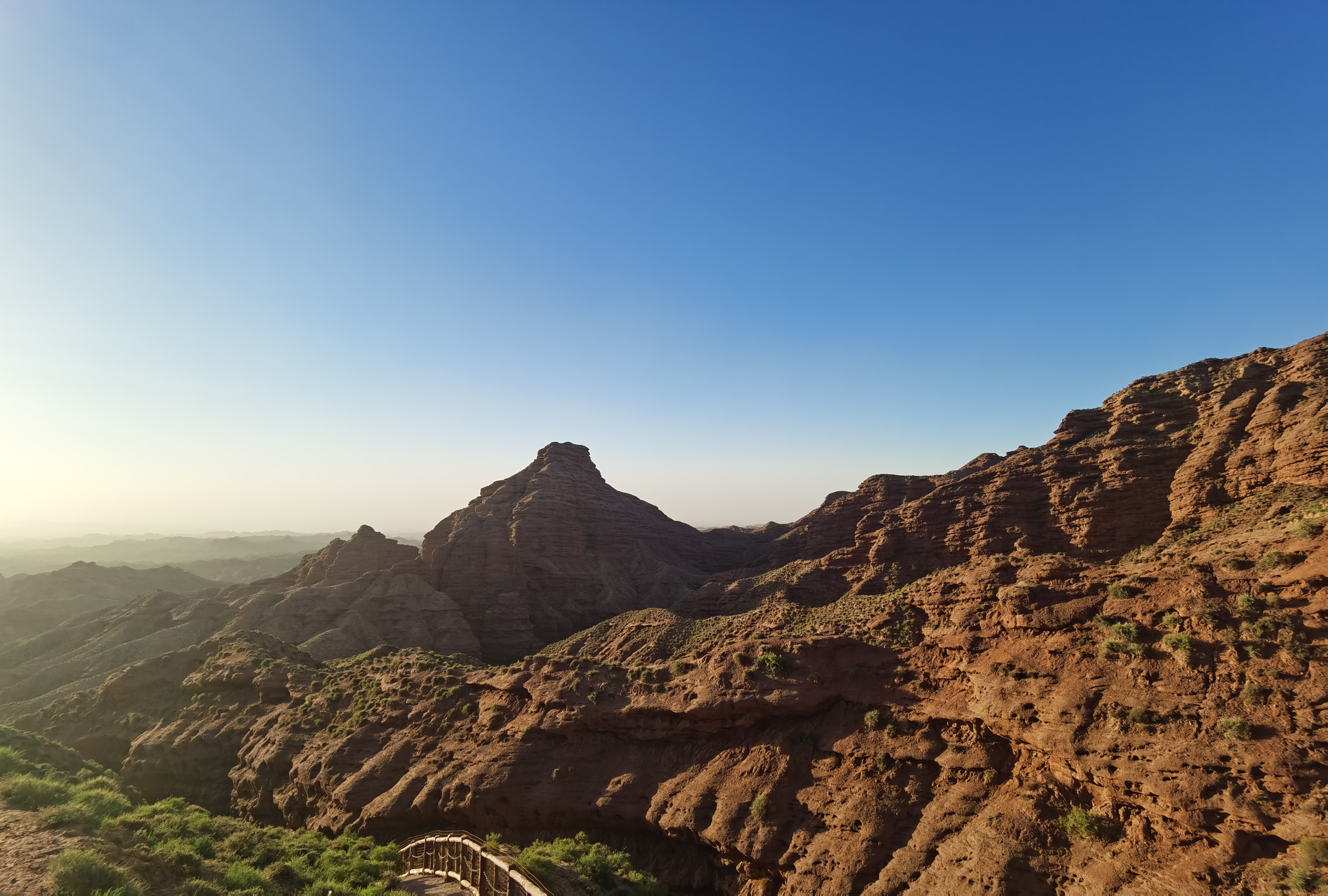 开着欧尚X5去大西北！记录张掖奇幻探索之旅~