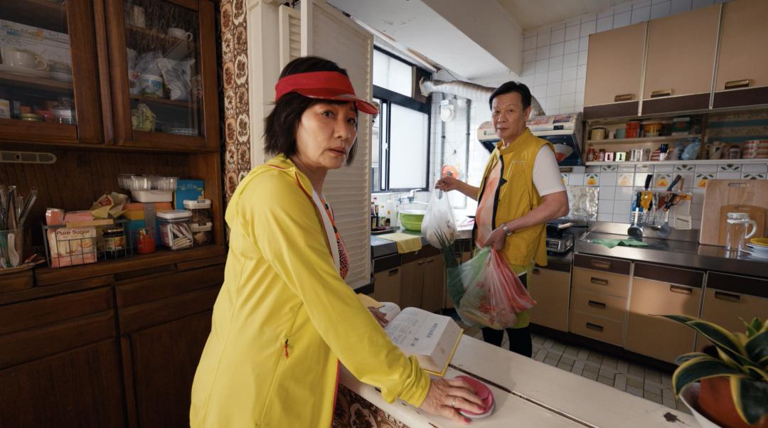 羞耻又上头!63岁老妈网恋奔现远嫁澳洲,不厚码没法看?