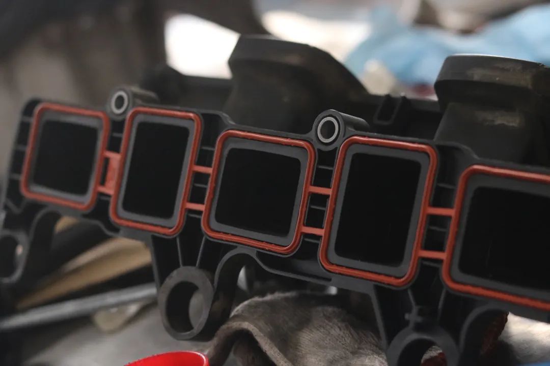 大众100万左右的车辉腾,重庆二手辉腾全面翻新修复